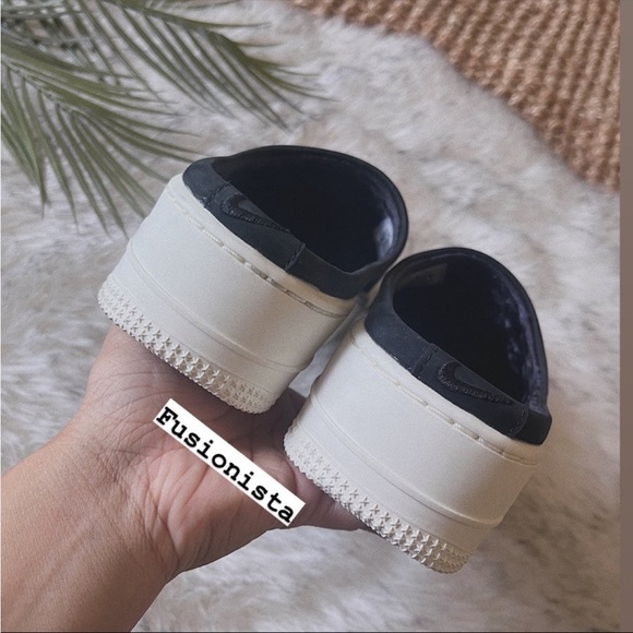 NWT 🍭 Rare Nike Air Force 1 Lovers XX Cinder Black 10.5W - Picture 4 of 7